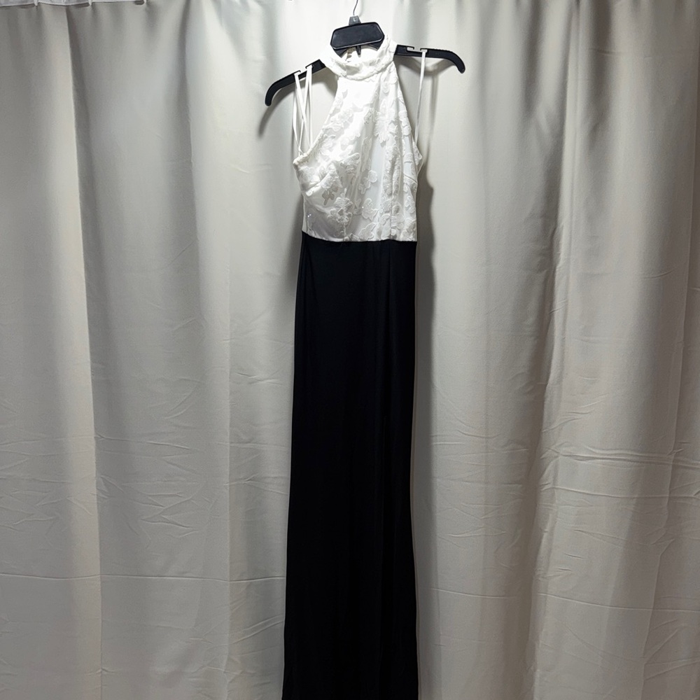 Elegant Black and White Formal Dress